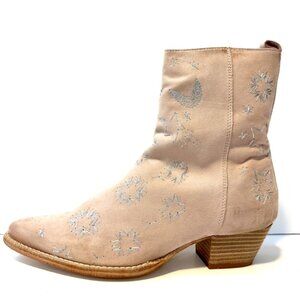 Free People pink leather cowboy boots with silver stars and moons size 9.5 NEW